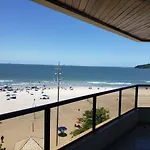 Apto Frente E Vista Inteira Mar Em Balneario Camboriu Deslumbrante E Aconchegante