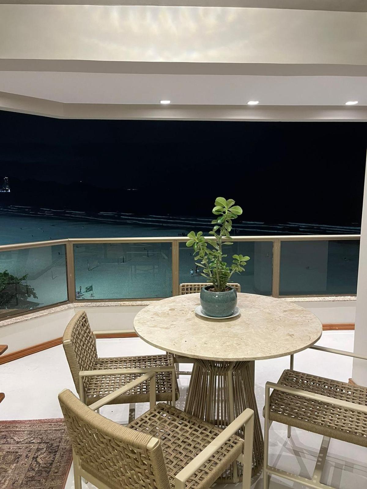 Apto Frente E Vista Inteira Mar Em Deslumbrante E Aconchegante Apartamento *