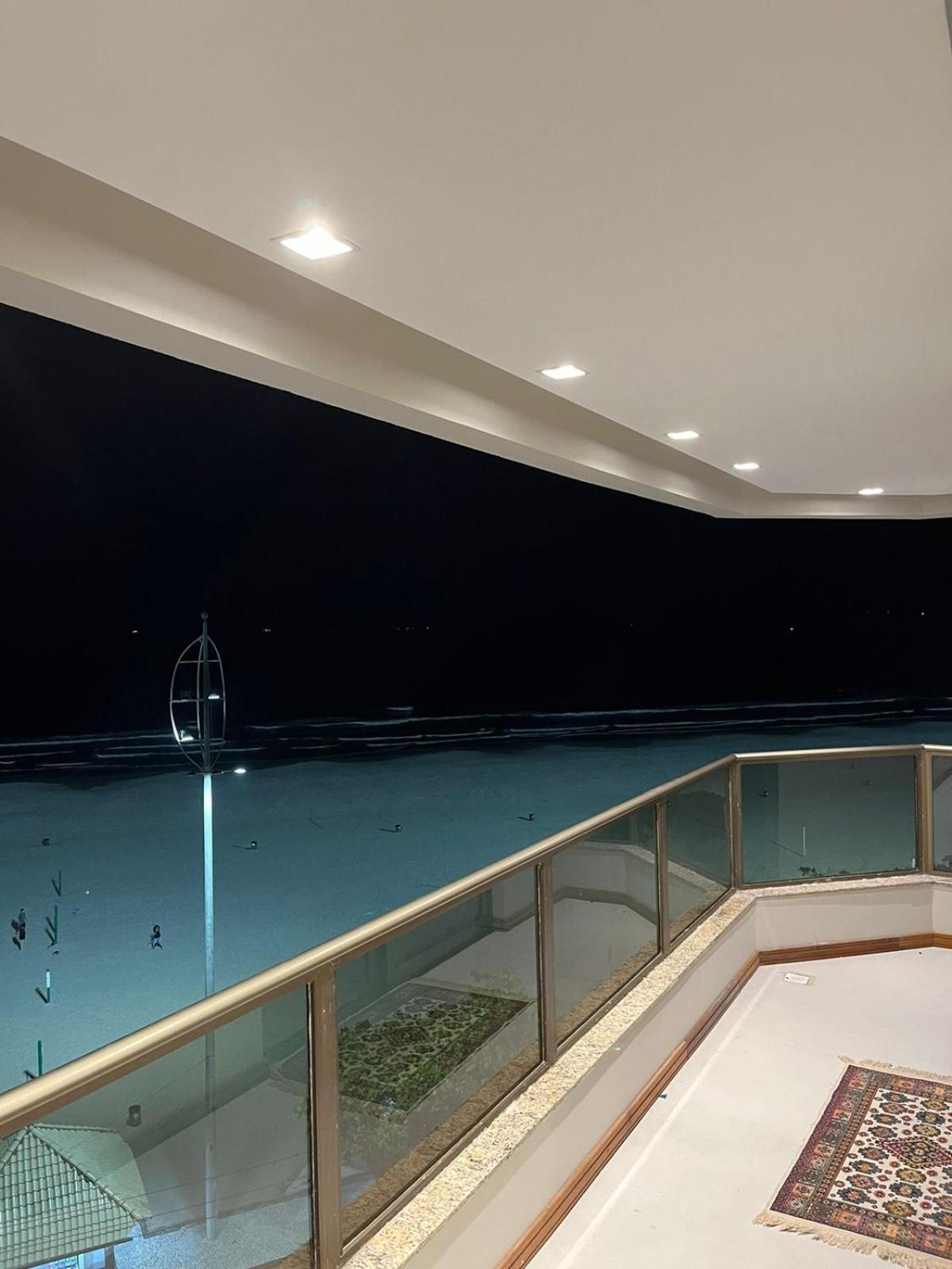 Apto Frente E Vista Inteira Mar Em Deslumbrante E Aconchegante *