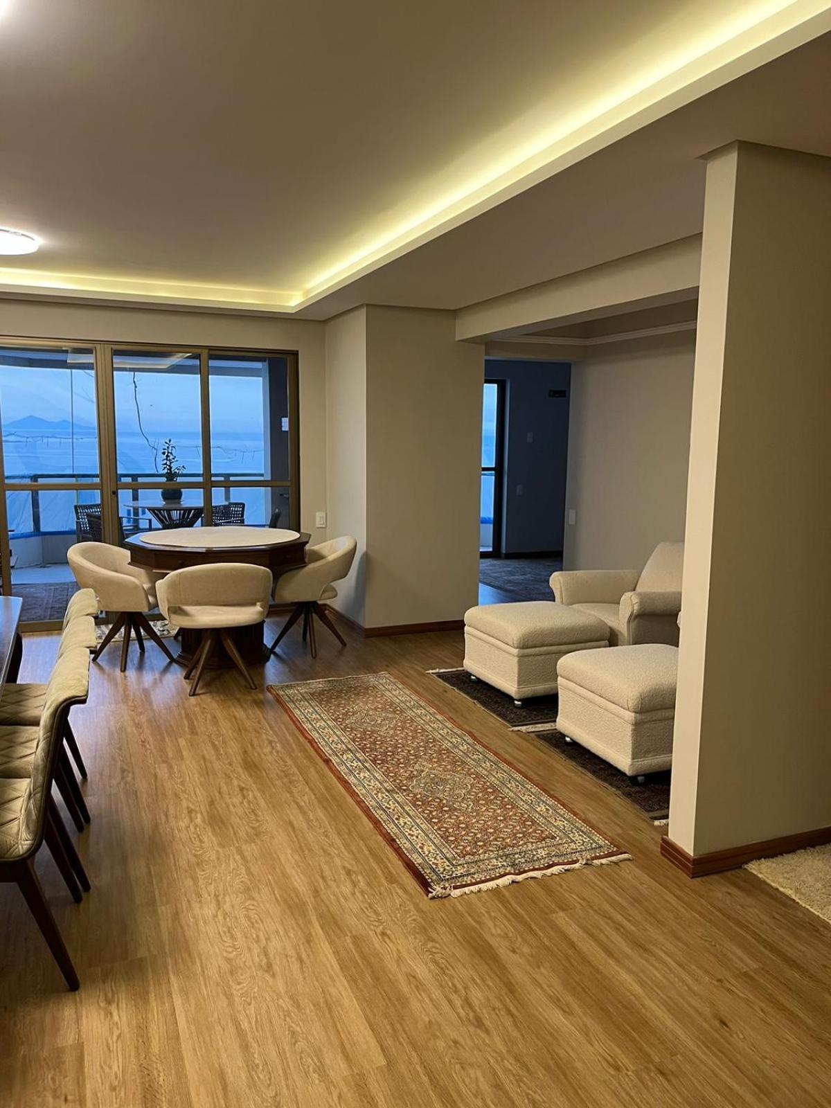 Apto Frente E Vista Inteira Mar Em Deslumbrante E Aconchegante * Balneario Camboriu